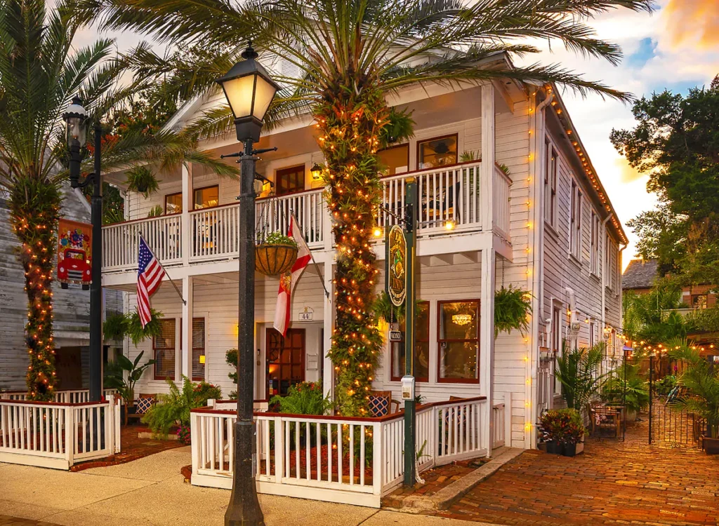 44 Spanish Street Inn