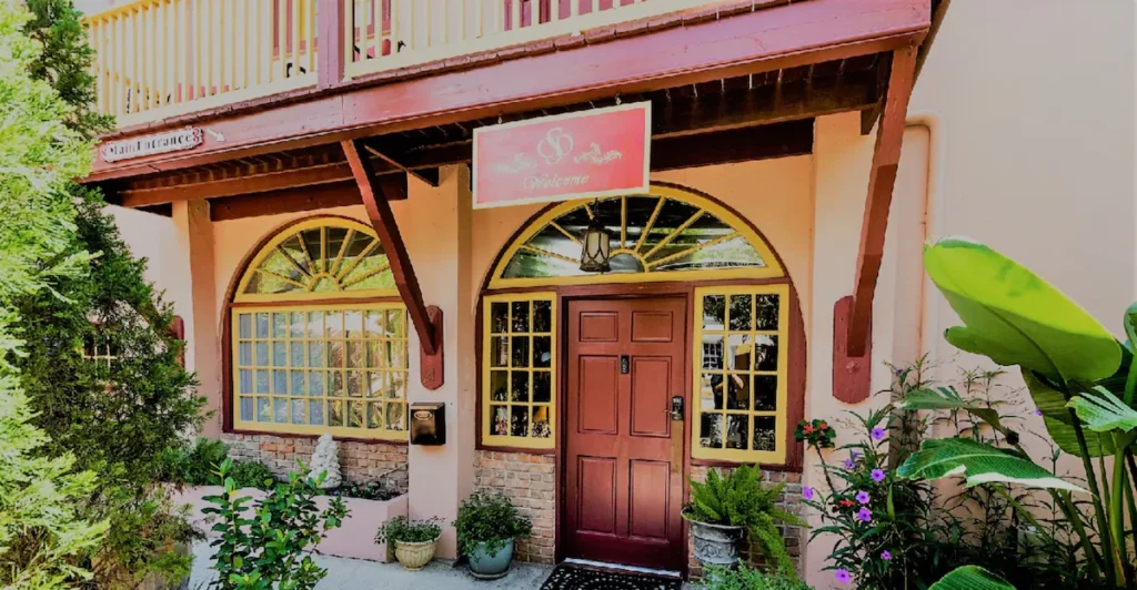 Casa de Solana Bed & Breakfast